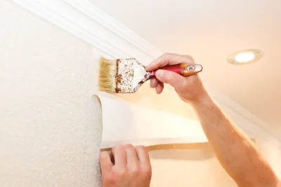 Pose de papier peint à Francastel — revêtements muraux et toiles de verre
